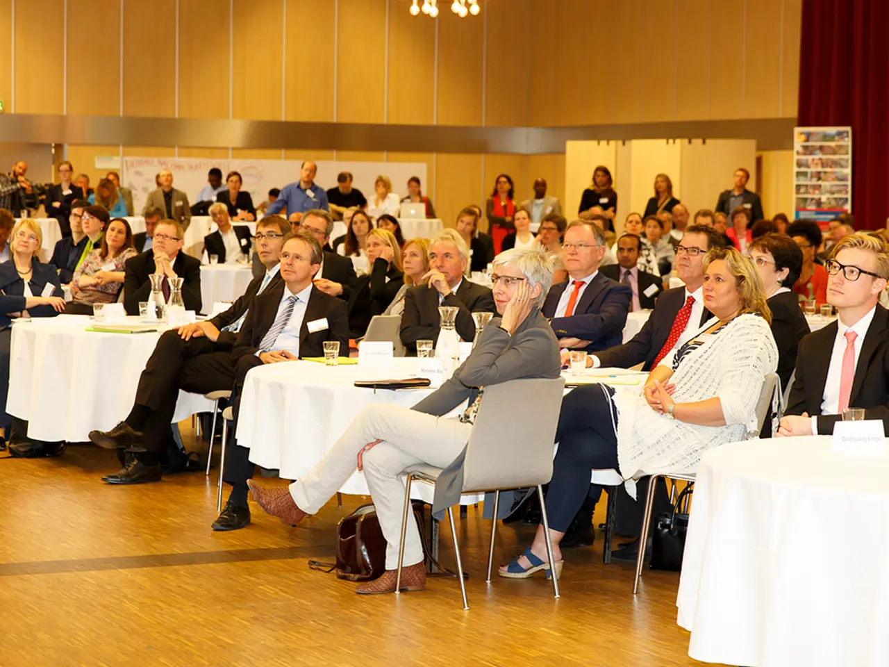 Utilizing Listening Practices for Language Exam Preparation (Via English)