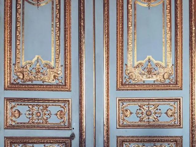 User-centered Design: Meeting User Expectations through Architecture