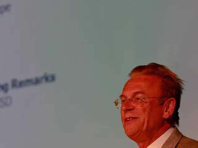 Workplace Leadership: 19 Effective Specific, Measurable, Achievable, Relevant, Time-bound Goal...