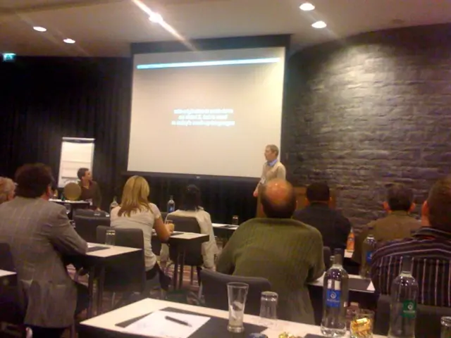 Stories about Zechariah: Insights into Silent Communication Methods